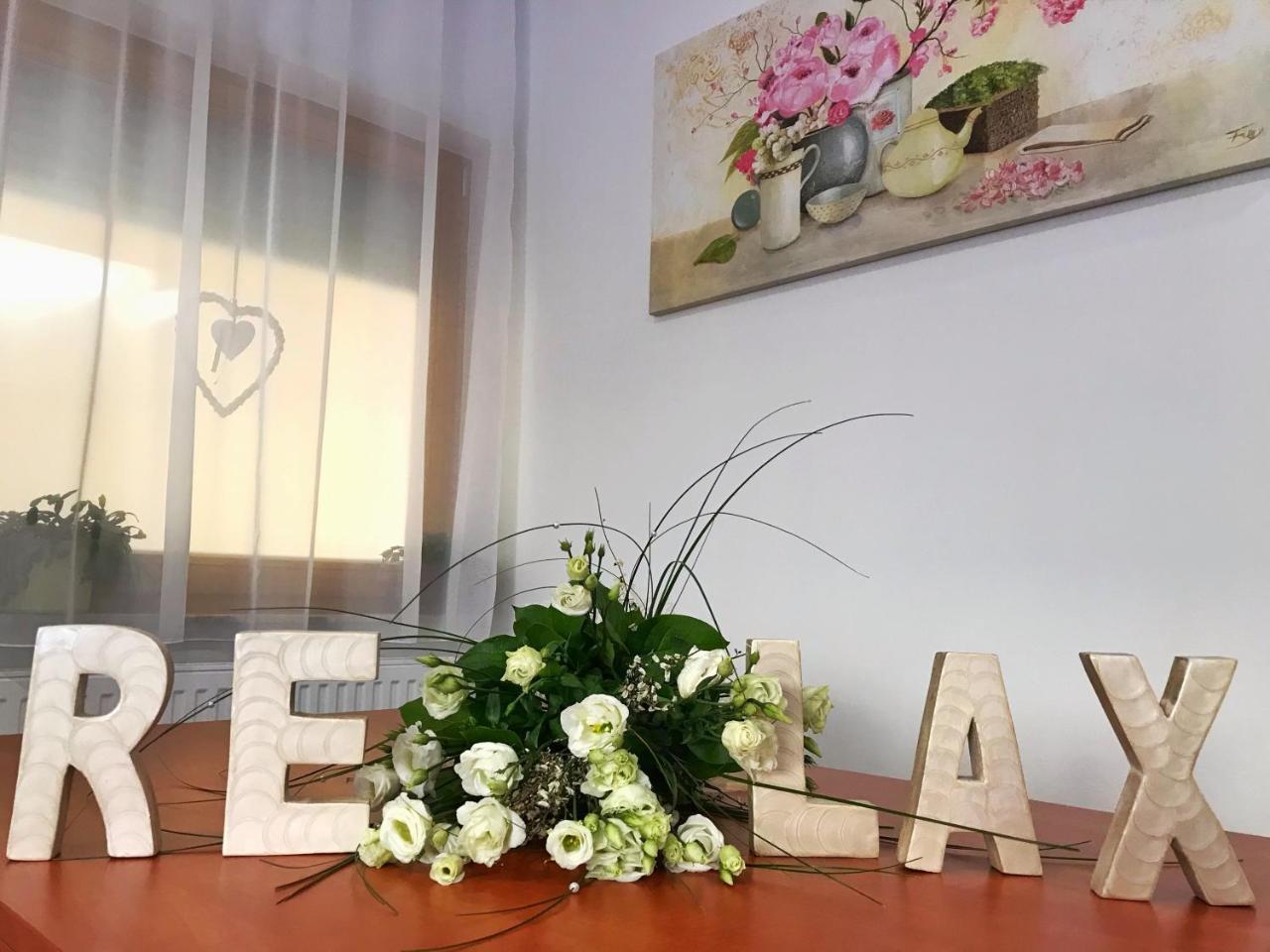 Villa Relax Apartman การ์ดอนนี ภายนอก รูปภาพ